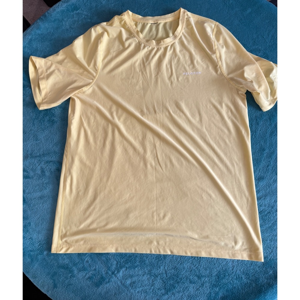 Peloton Mens Short Sleeve Activewear Training Shirt Yellow‎ Mesh Back Logo Tee